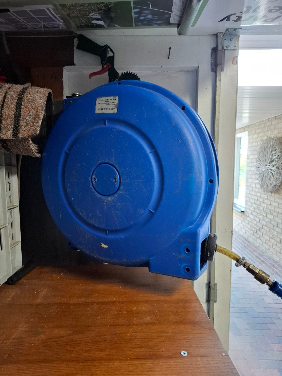 DARI Double Compressor met haspel, Doe-het-zelf en Verbouw, Ophalen, Gebruikt, 6 tot 10 bar, 25 tot 100 liter