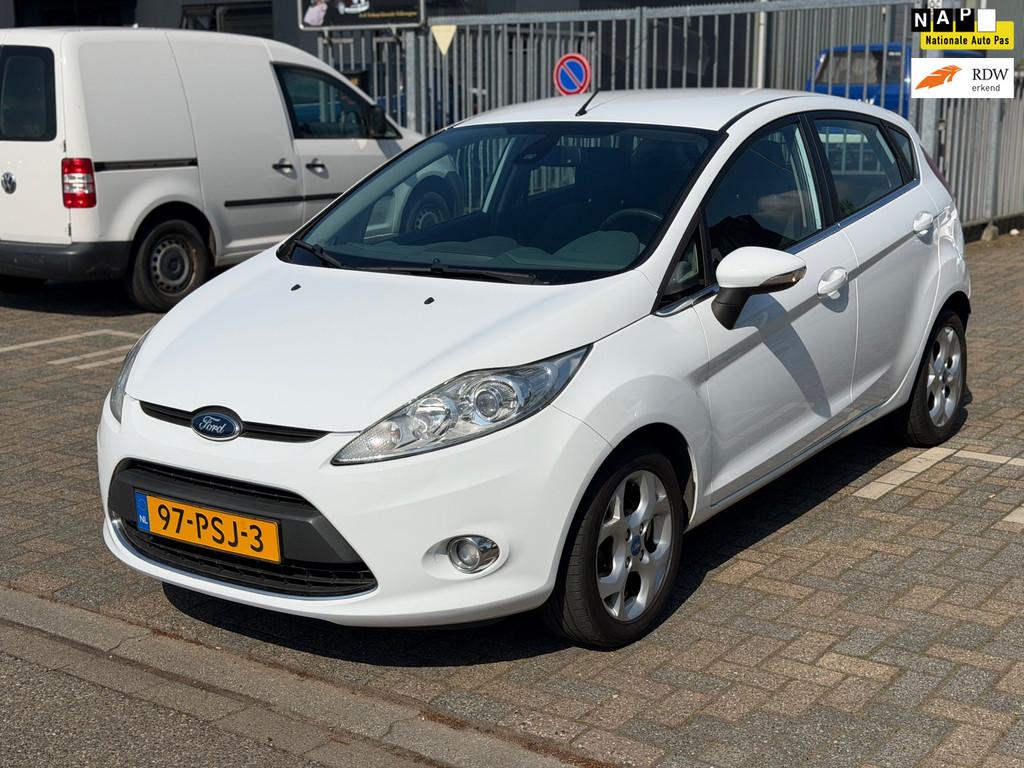 Ford Fiesta 1.25 Titanium | Parkeersens. | Nwe DB-Riem | Air, Voorwielaandrijving, Euro 5, 1242 cc, 82 pk