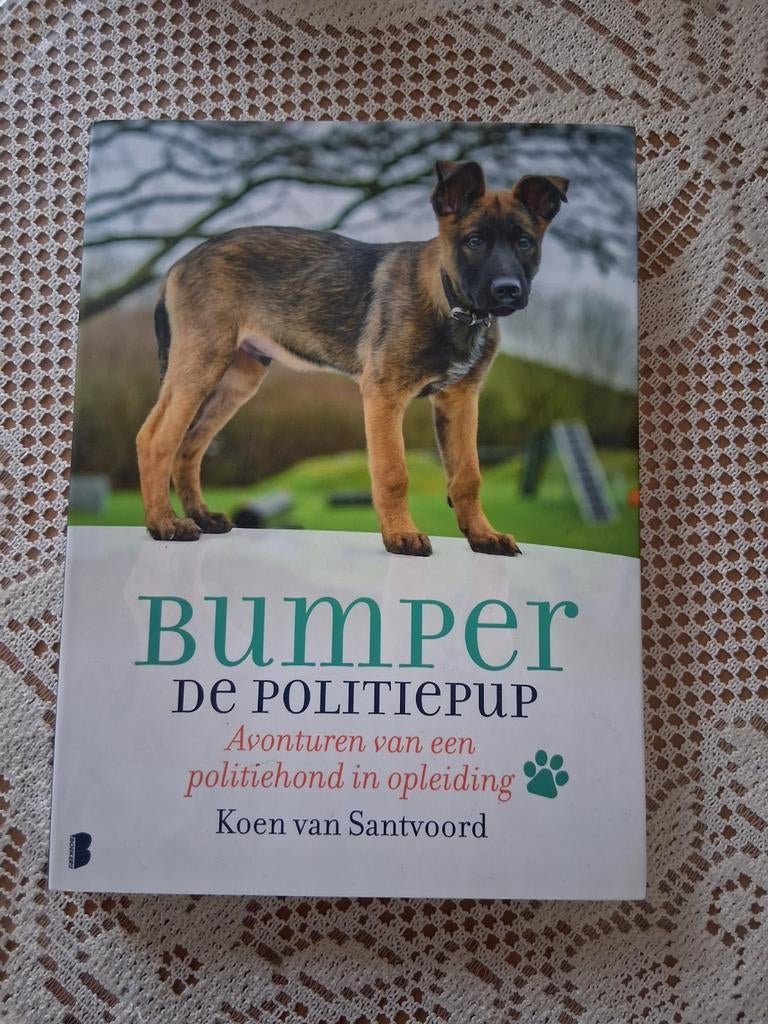Bumper de politiepup - duitse herder, Boeken, Ophalen of Verzenden, Zo goed als nieuw, Koen van Santvoord
