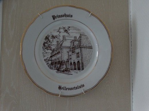 Wandbord gemeentehuis Hellevoetsluis (Prinsenhuis)., Minder dan 50 cm, Overige typen, Ophalen of Verzenden, Zo goed als nieuw