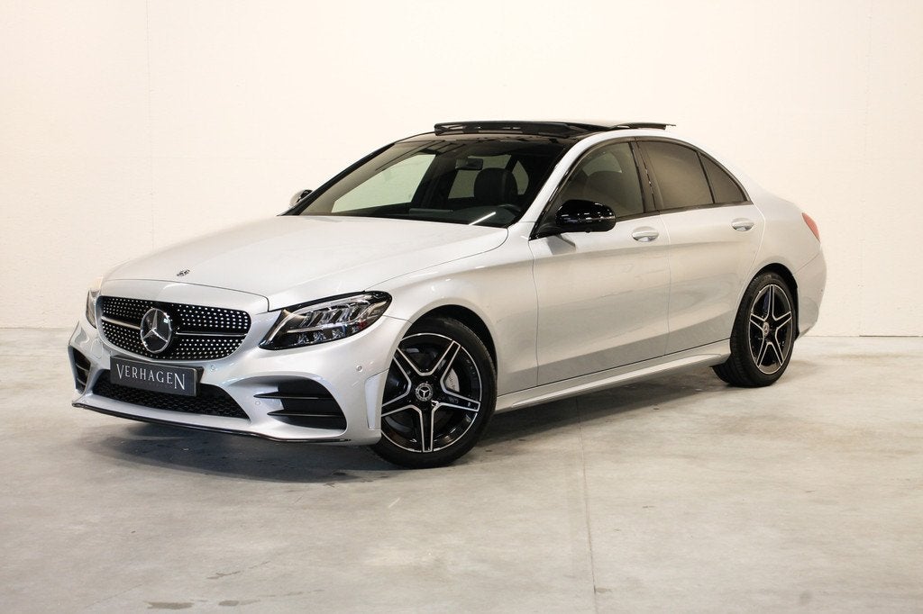 Mercedes-Benz C-Klasse 160 AMG Pano Night Pakket Leer Standk, Auto's, 4 cilinders, Sedan, 16 km/l, 5 stoelen