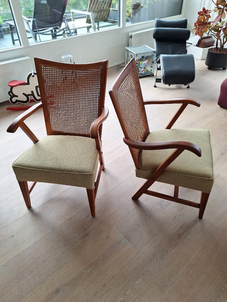 twee fauteuils rond 1950 hout en stof, Ophalen, Hout, 75 tot 100 cm, Zo goed als nieuw