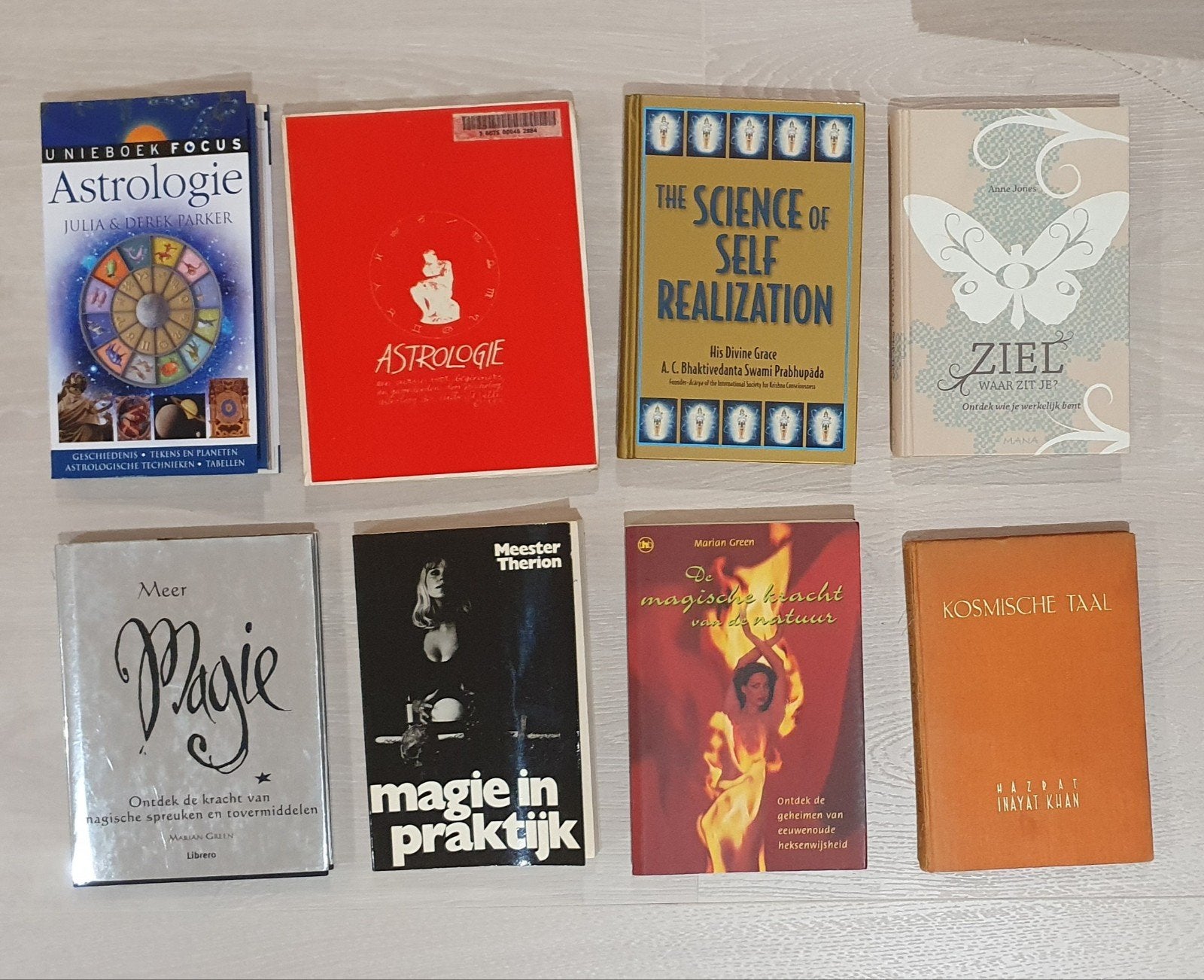 Diverse boeken over spiritualiteit, astrologie en magie, Gelezen, Achtergrond en Informatie, Spiritualiteit algemeen, Diverse auteurs