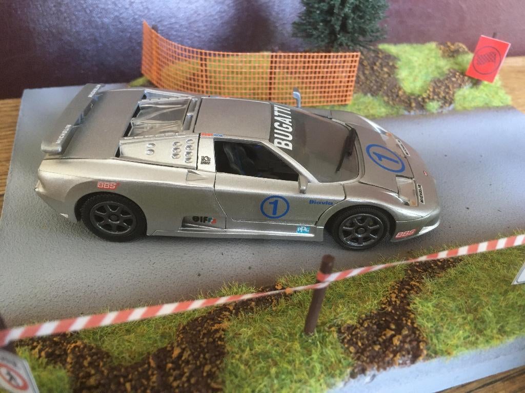 Bugatti EB 110S Revell, Hobby en Vrije tijd, Modelauto's | 1:43, Ophalen of Verzenden, Nieuw, Auto, Overige merken