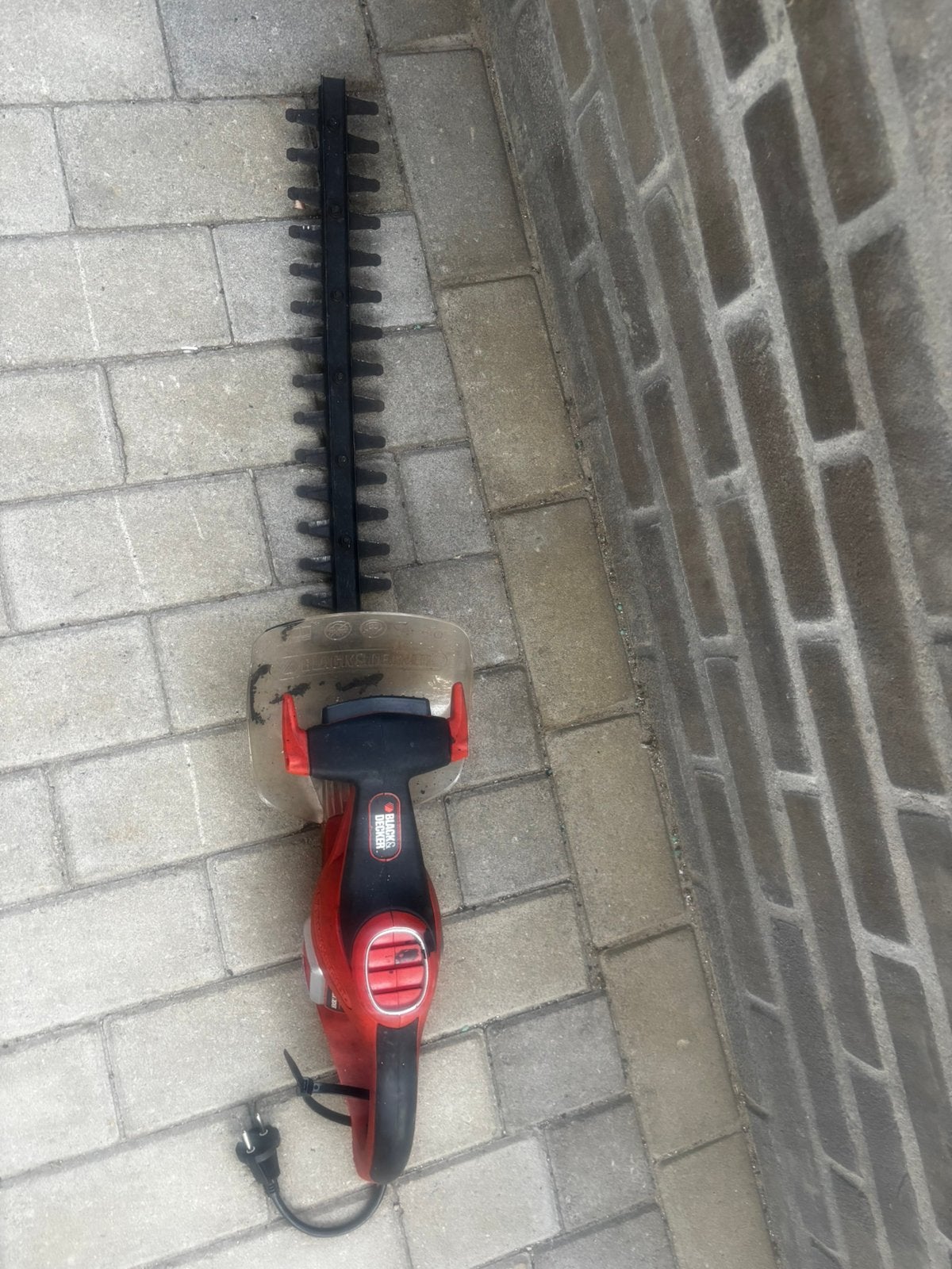 Black & Decker Electrische heggeschaar GT510, Ophalen of Verzenden, Zo goed als nieuw, Elektrisch