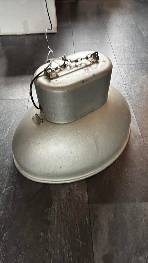 Industriele fabriekslamp oud, Huis en Inrichting, Lampen | Hanglampen, Ophalen of Verzenden, Zo goed als nieuw, Minder dan 50 cm