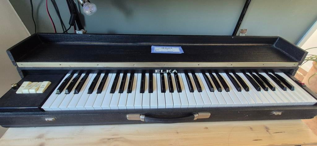 Vintage jaren 70 elka orgeltje slash elektrisch pianootje, Ophalen of Verzenden, Gebruikt, 61 toetsen, Overige merken