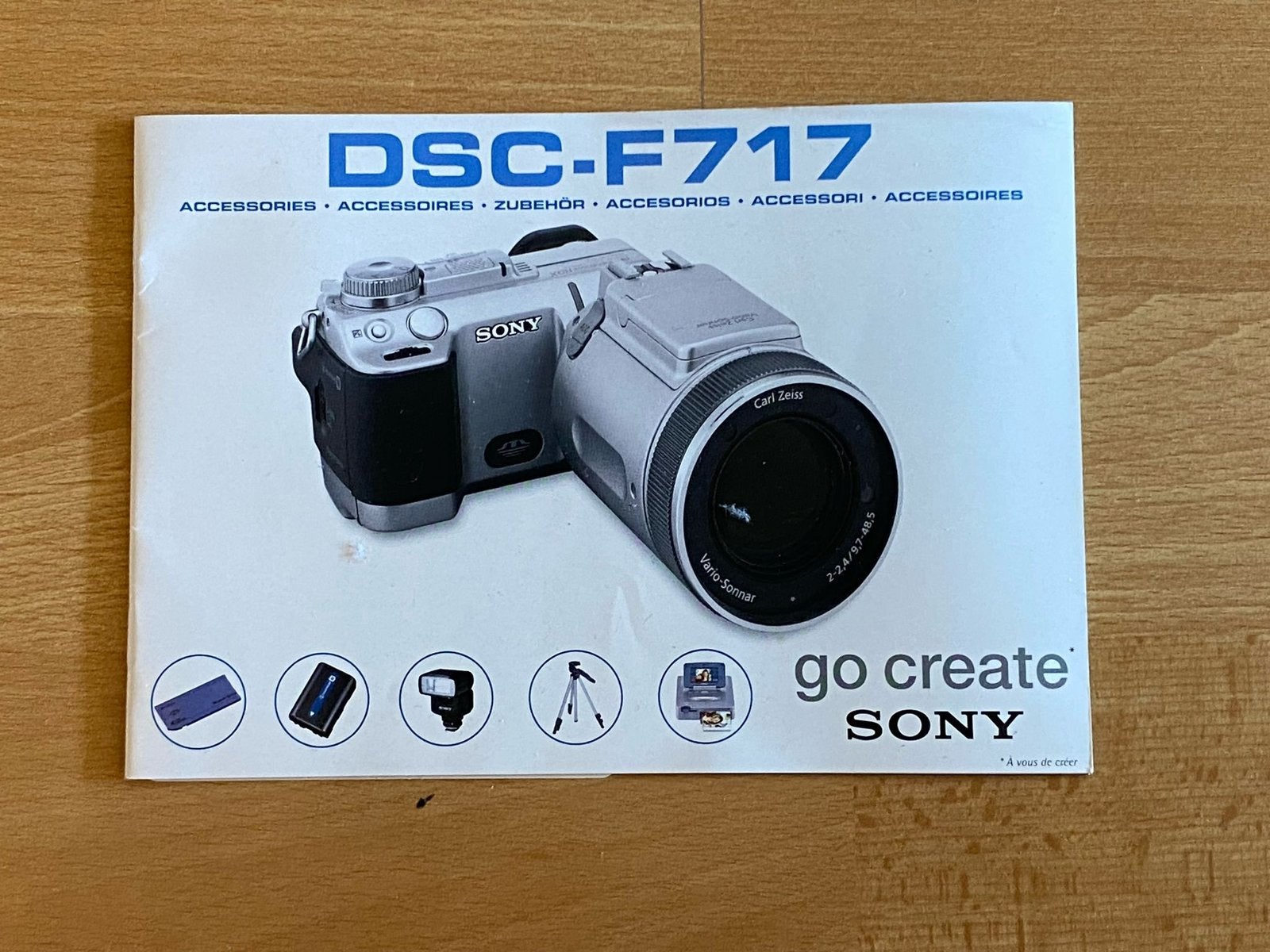 Sony DSC-F717 camera vintage. ZGAN, Ophalen, Zo goed als nieuw