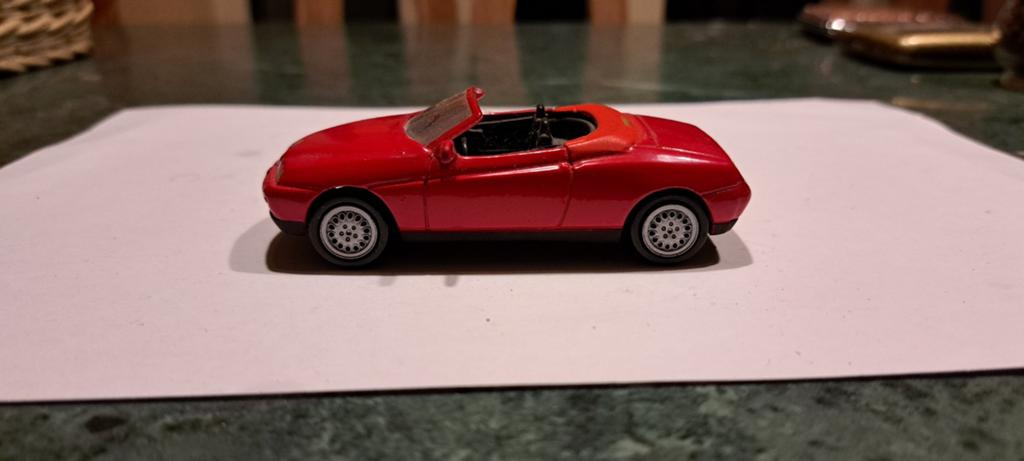 Alfa romeo spider 1:43, Ophalen of Verzenden, Auto, Overige merken