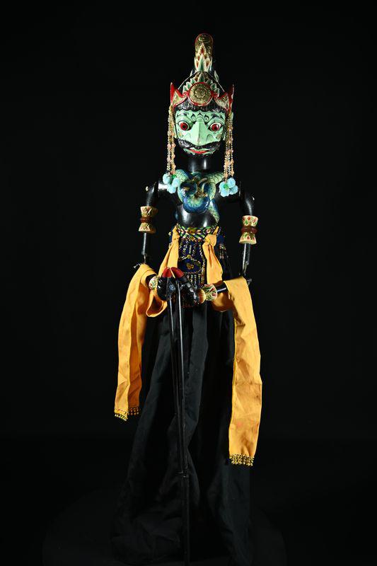Wayang golek Poppen GEZOCHT!!!, Ophalen