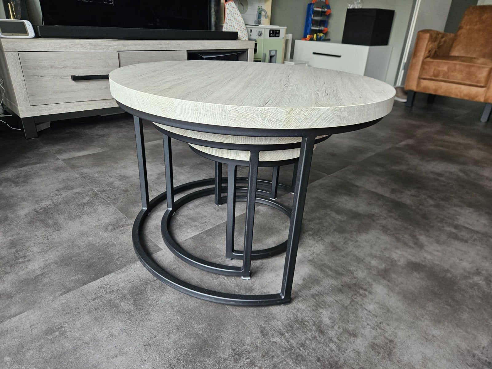 Set van 3 ronde salontafels - houtlookblad met metale poten, 50 tot 100 cm, Rond, 50 tot 100 cm, Zo goed als nieuw