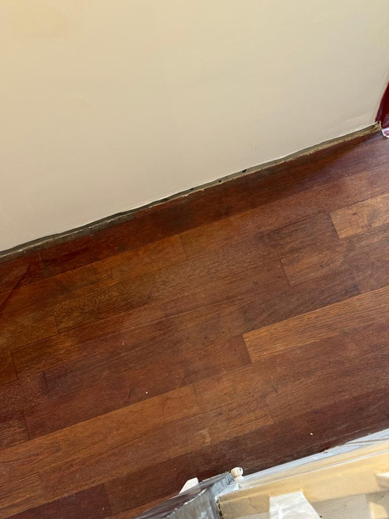 Meranti hardhouten vloer - ca. 40 m2 - Zeer goede staat, Ophalen, Vloerdelen of -planken, Zo goed als nieuw, 10 m² of meer