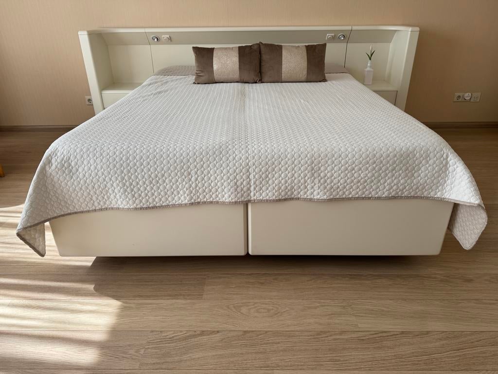Vintage Auping bed met Auping bodems & matrassen, Ophalen, Wit, Tweepersoons, Zo goed als nieuw