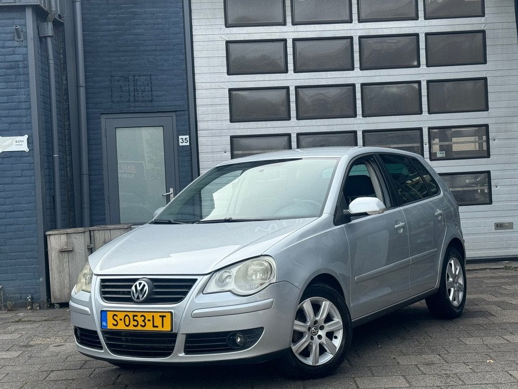 Volkswagen Polo 1.2-12V Trendline | Airco | Cruise | PDC | 5, Voorwielaandrijving, 540 kg, 1198 cc, Bedrijf