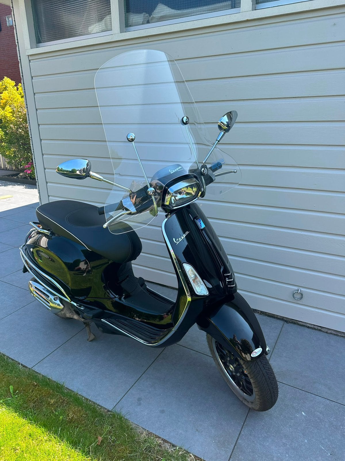 Vespa Sprint  2018 -  8.230 km, Fietsen en Brommers, Ophalen, Zo goed als nieuw, Benzine, Overige modellen