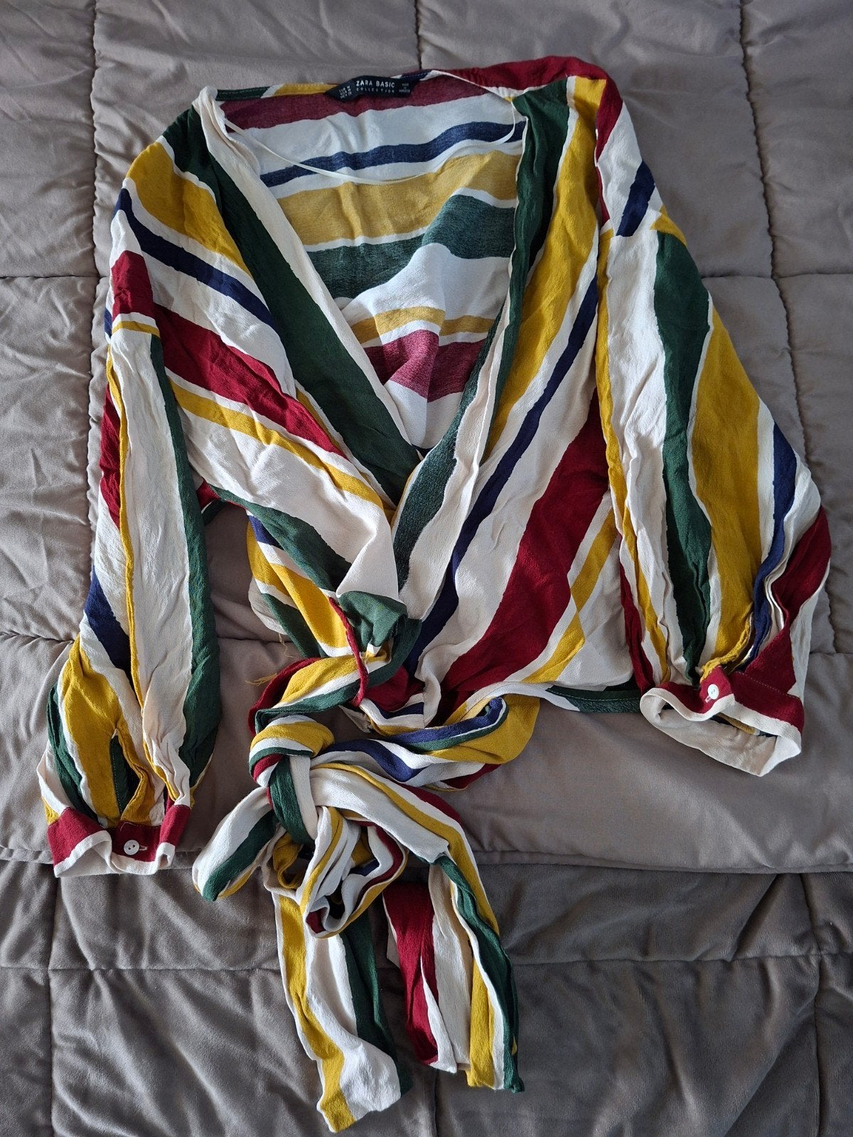 Zara Basic gestreepte wikkelblouse maat M, Kleding | Dames, Maat 38/40 (M), Meerkleurig, Ophalen of Verzenden, Lange mouw