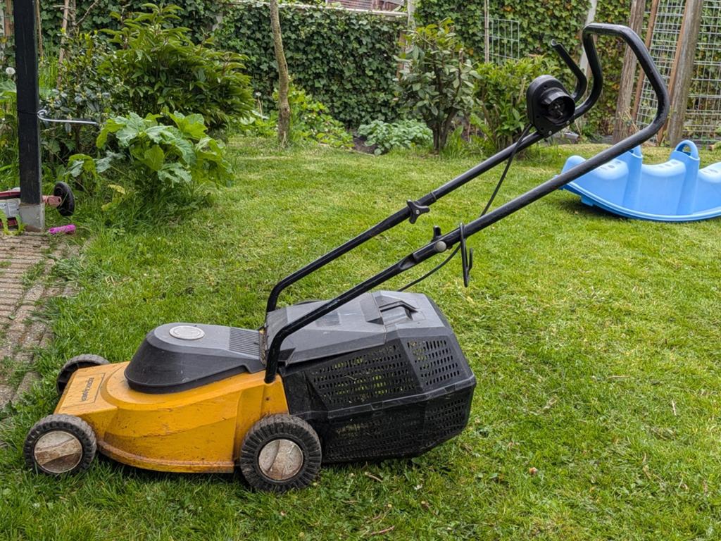 Boekanier grasmaaier zonder opvangbak, Tuin en Terras, Grasmaaiers, Gebruikt, Ophalen