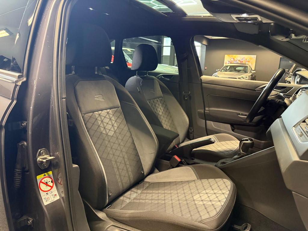 Volkswagen TAIGO 1.5 TSI 3X R-Line|PANO|CAMERA|LANEASSIST|KE, 12 maanden, Stof, Euro 6, 4 cilinders