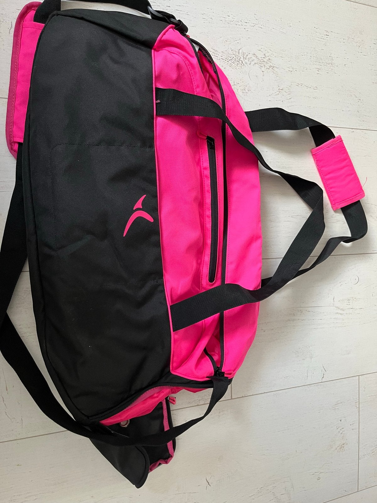 Roze met zwarte sporttas met veel vakken - Zo goed als nieuw, Ophalen of Verzenden, Zo goed als nieuw, Dames