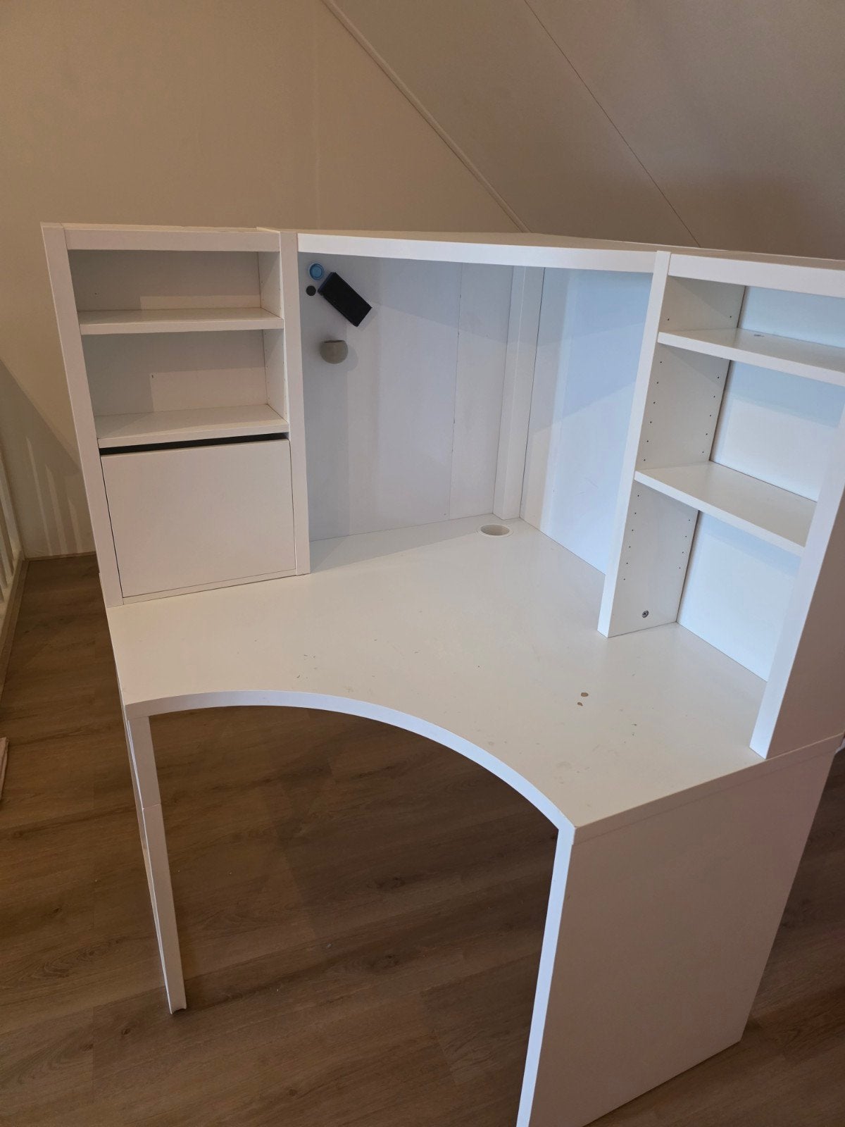Hoekbureau Ikea Micke in het wit, Huis en Inrichting, Ophalen, Gebruikt