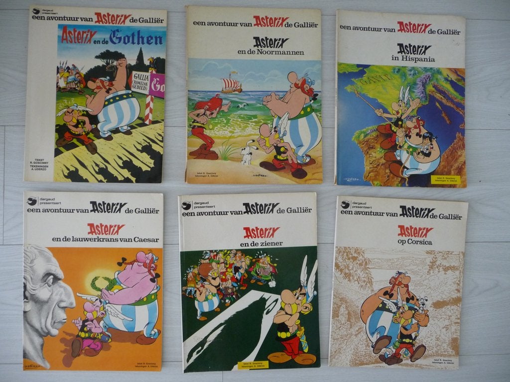 9 stripboeken van ASTERIX, Boeken, Stripboeken, Gelezen, Meerdere stripboeken, Ophalen of Verzenden
