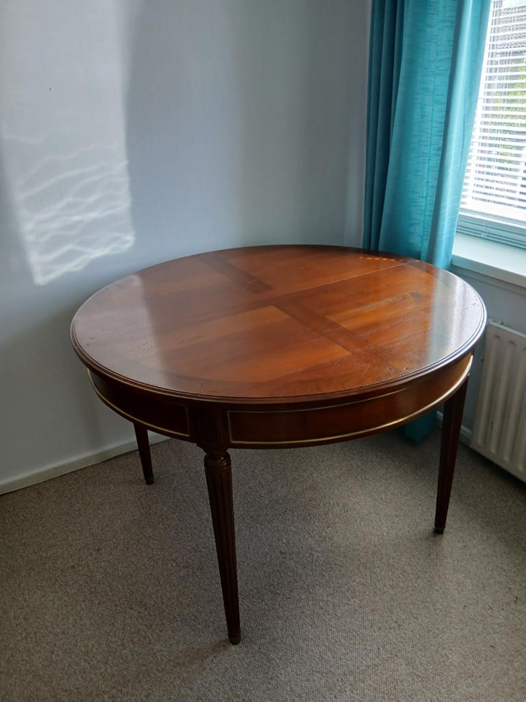 Klassieke ronde eettafel, Antiek en Kunst, Ophalen
