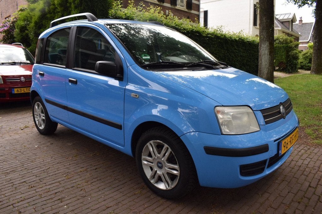 Fiat Panda 1.2 Emotion Automaat, Gebruikt, 840 kg, Automatische klimaatregeling, Origineel Nederlands