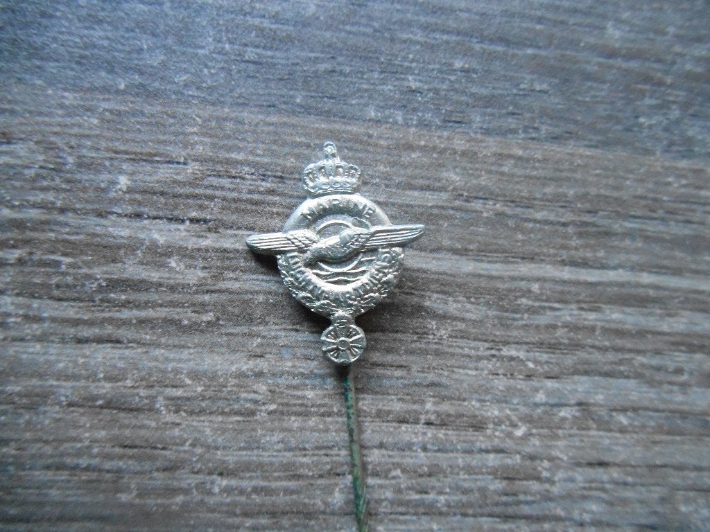 Marine Luchtvaartdienst insigne zilverkleurig, Verzamelen, Ophalen of Verzenden, Marine, Nederland, Overige typen