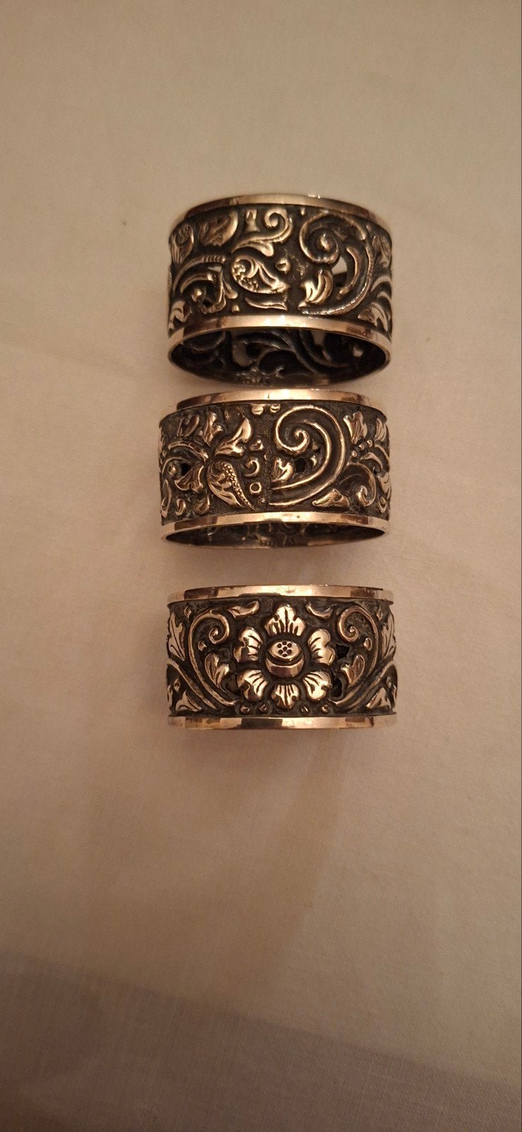 Djokja zilveren servetringen, Ophalen of Verzenden, Zilver