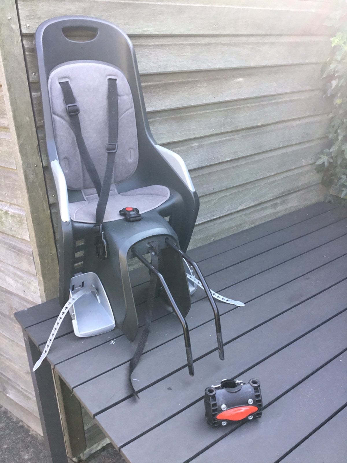 Polisport maxi bubbly fietsstoeltje + framebevestiging, Ophalen, Gebruikt