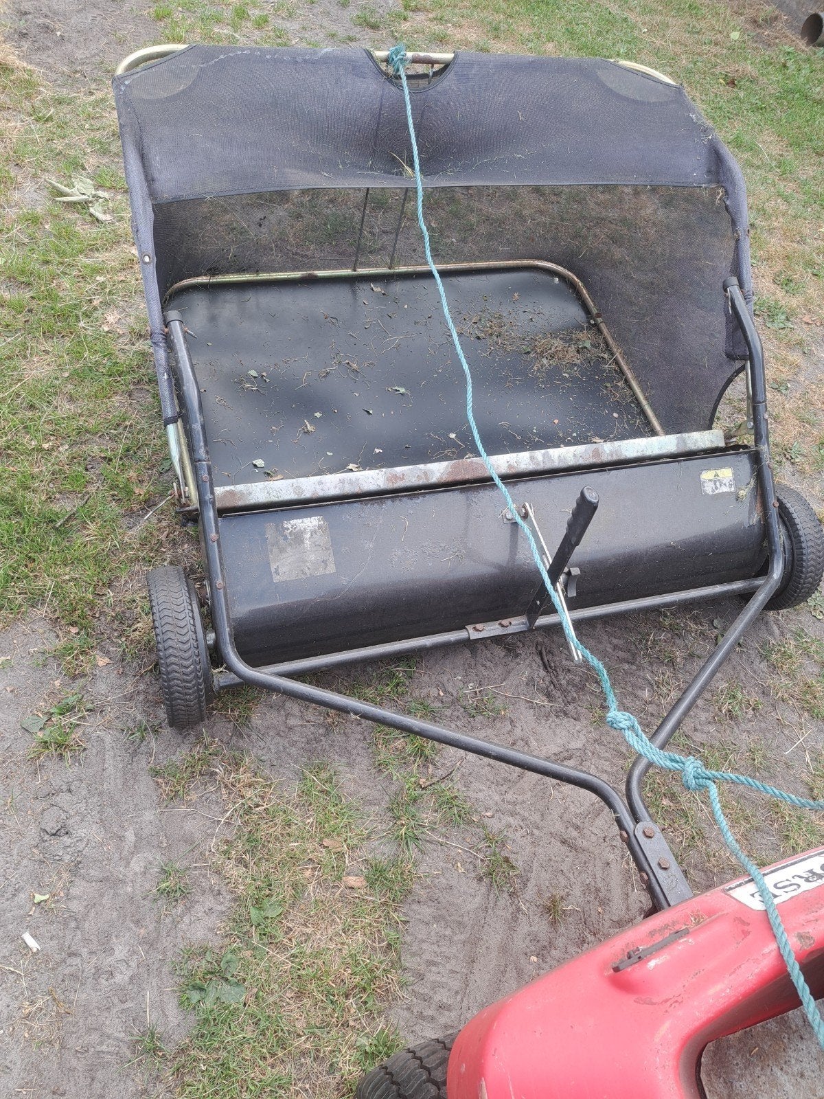 Grasveger / Bladveger voor zitmaaier, Ophalen, Gebruikt, 50 cm of meer, Opvangbak