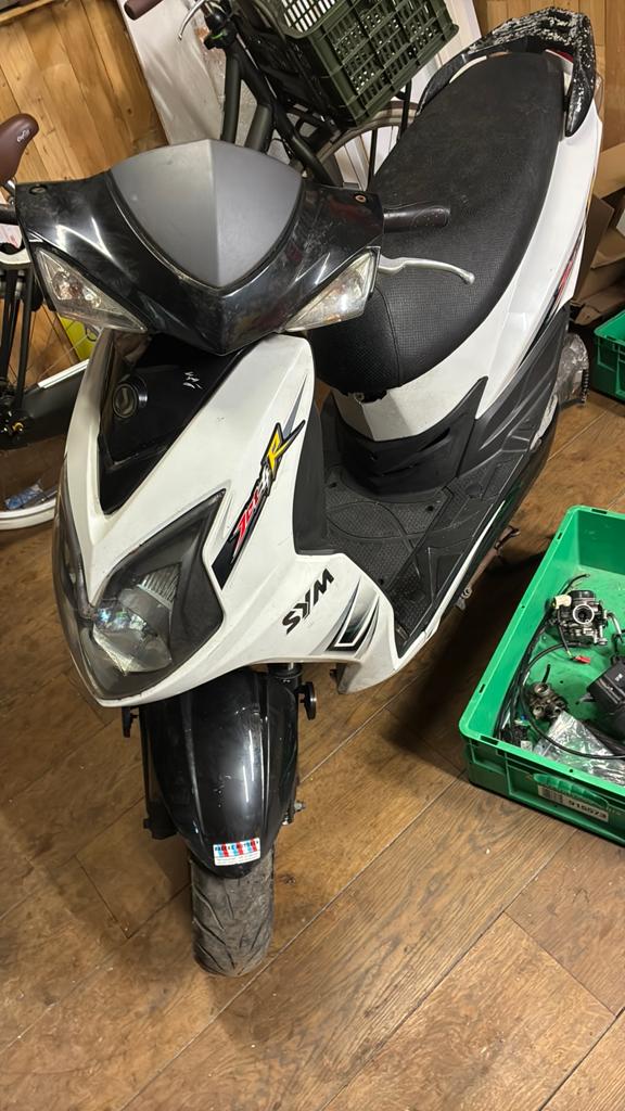Sym jet4 R opknapper of onderdelen, Ophalen, Gebruikt, Benzine, Overige modellen