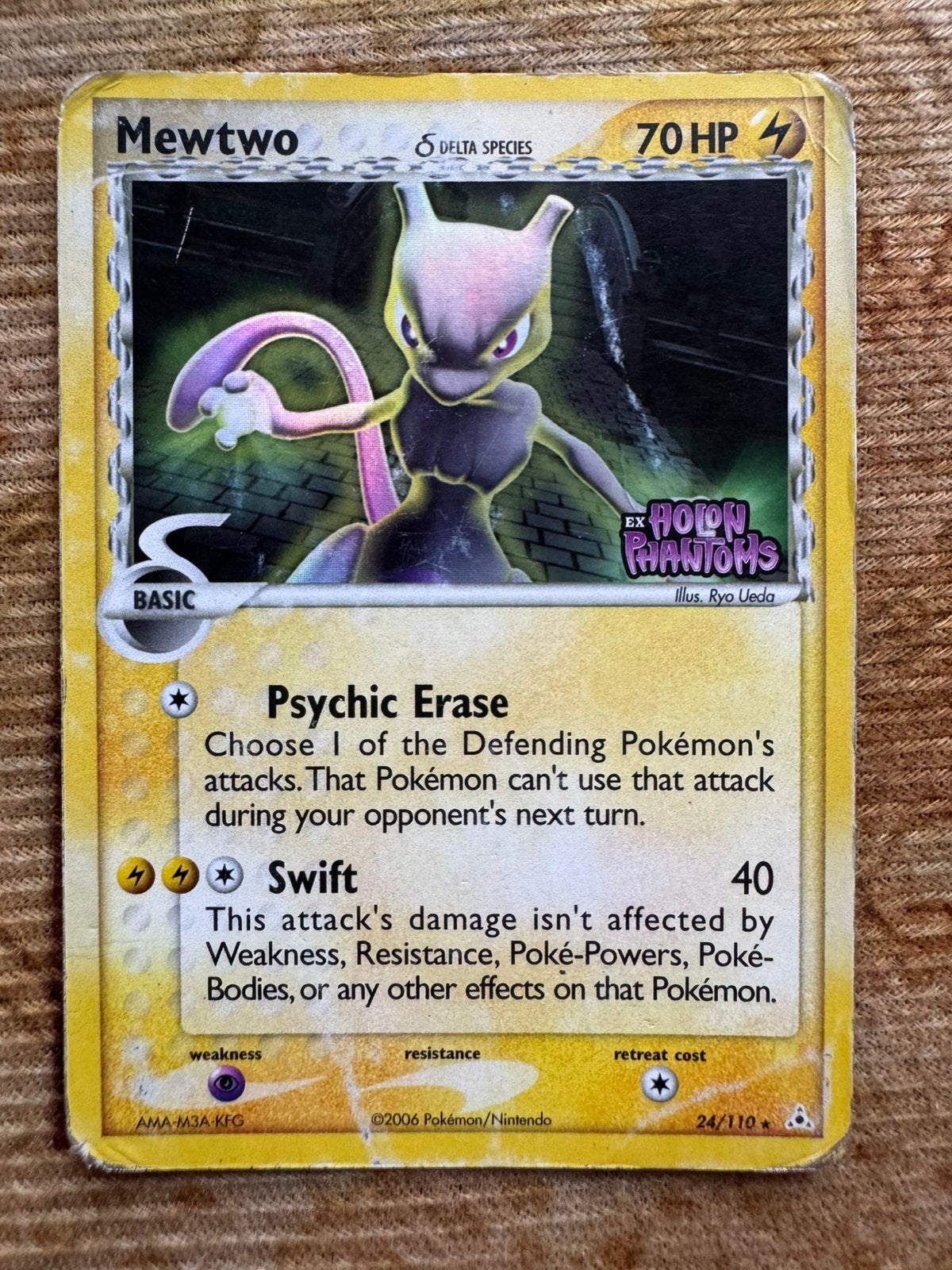 Mewtwo HP24, Ophalen of Verzenden, Gebruikt, Losse kaart, Foil