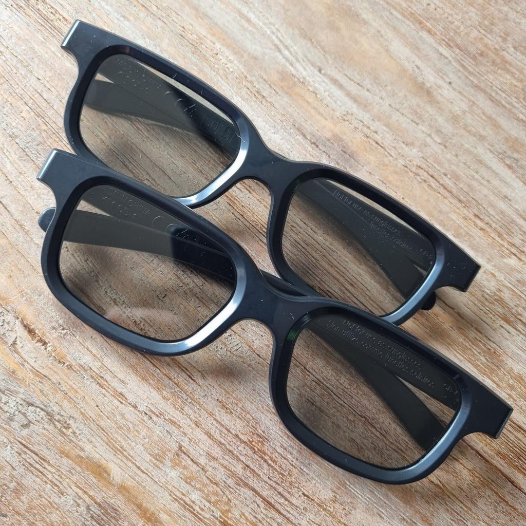 Twee real D 3D brillen - GRATIS, Ophalen, Zo goed als nieuw