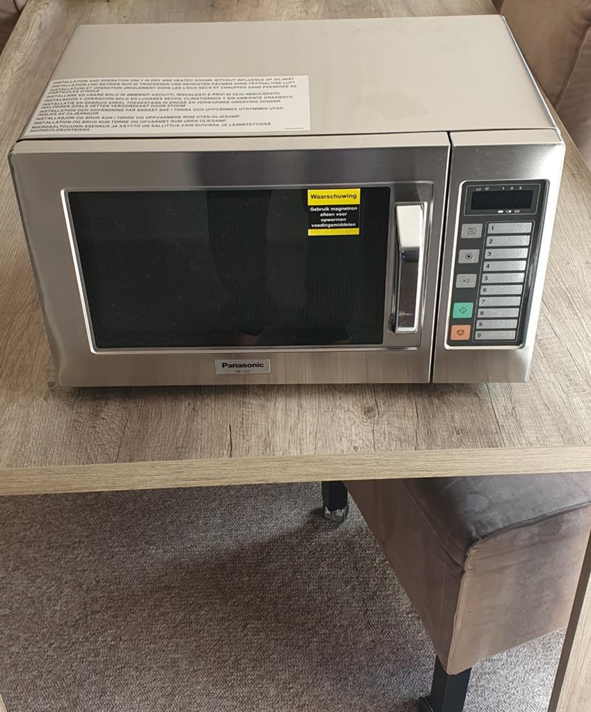 Panasonic NE-1037 Magnetron - Nieuwstaat, 1000W, Witgoed en Apparatuur, Magnetrons, Nieuw, Ophalen of Verzenden, Magnetron, 45 tot 60 cm