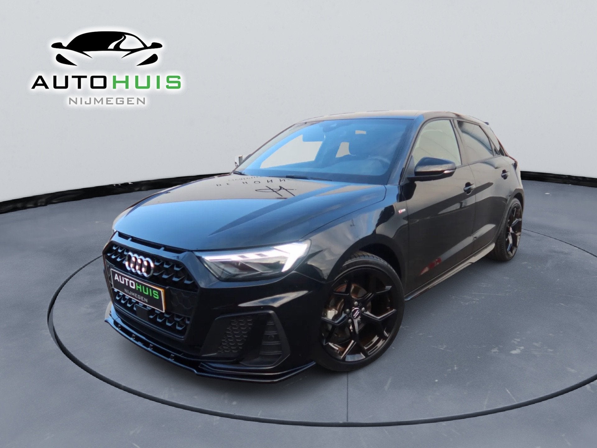 Audi A1 SPORTBACK 30 TFSI S edition 18" Apple caplay half le, Auto's, Dealer onderhouden, Zwart, Bedrijf, 3 cilinders