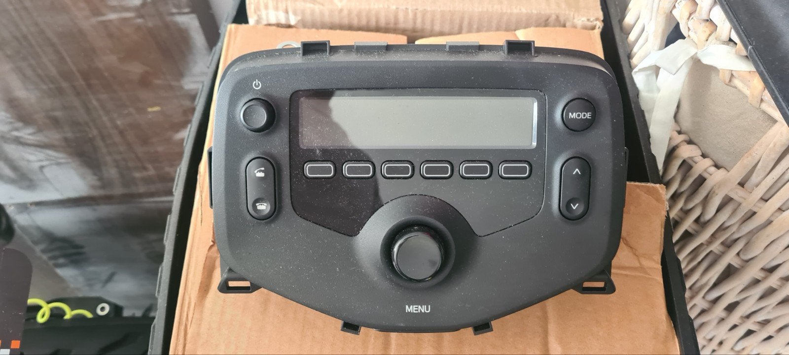 Radio voor Citroen C1, Peugeot 108, Toyota Aygo, Ophalen of Verzenden, Zo goed als nieuw