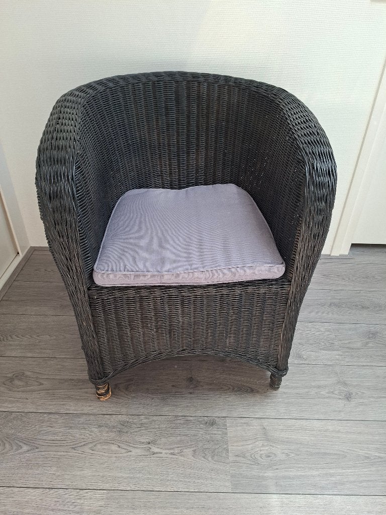 Rotan stoel te koop, Ophalen, Gebruikt, Zwart, Riet of Rotan
