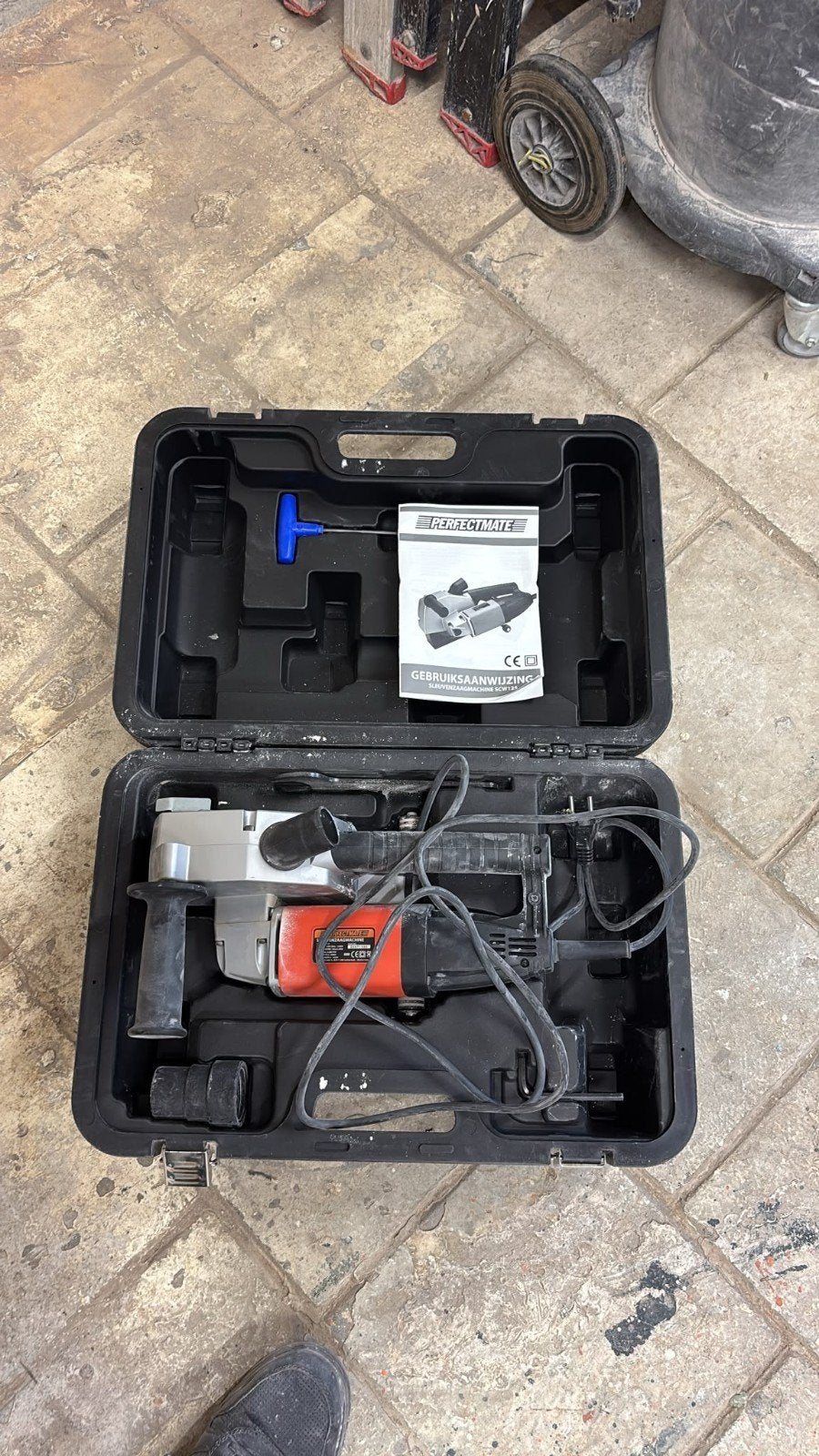 Perfectmate  sleuvenfrees, Doe-het-zelf en Verbouw, Ophalen, Gebruikt, Elektrisch