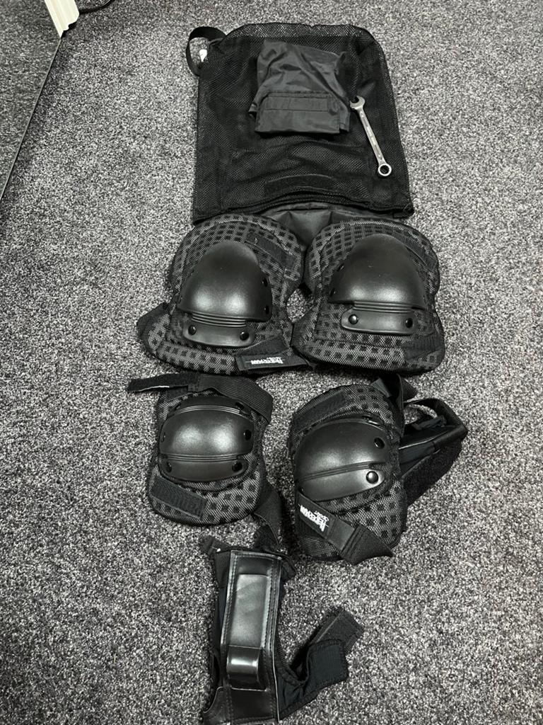 Rolschaatsen met beschermset - Maat 41, Ophalen, Zo goed als nieuw