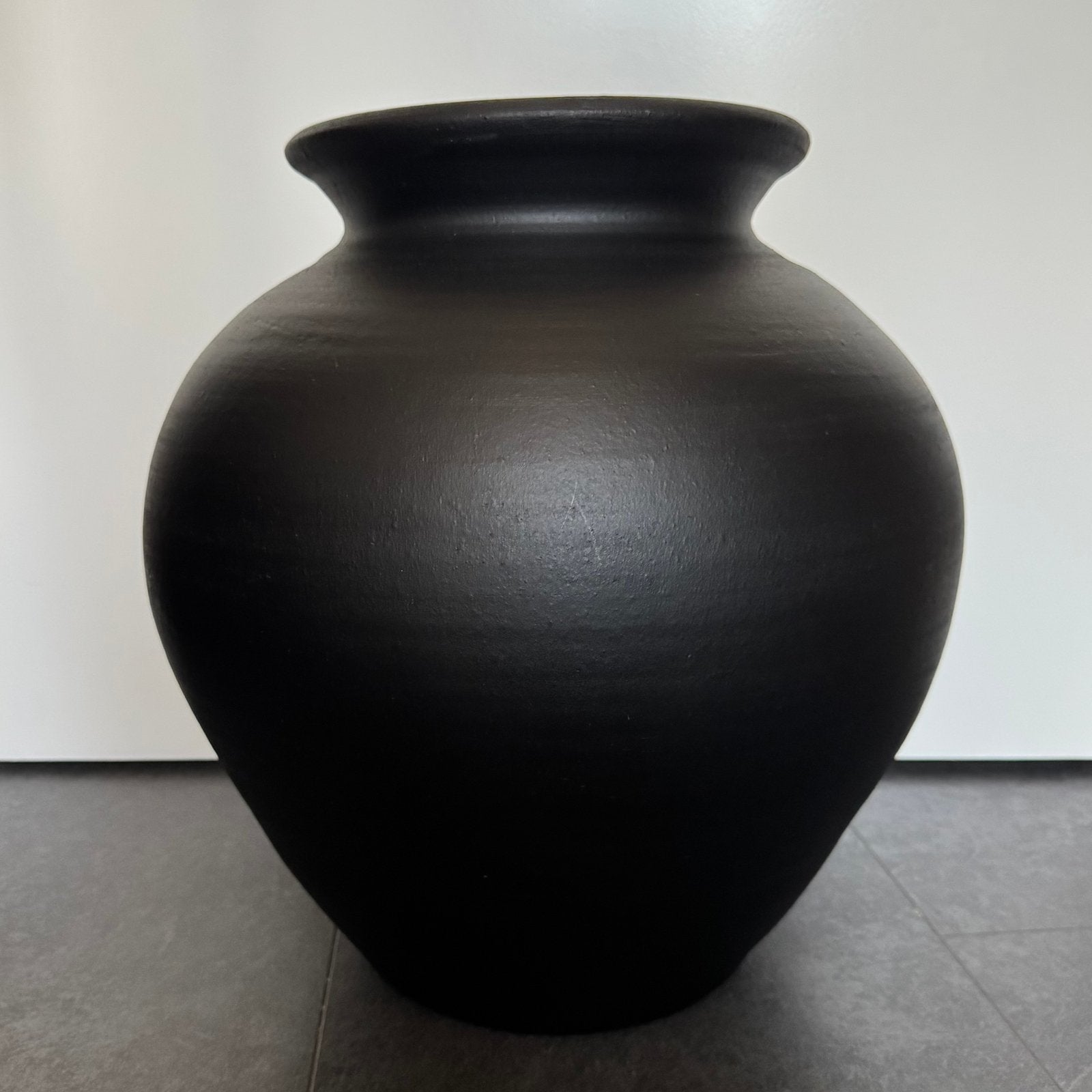Design Zwarte Matte Bloempot, Ophalen of Verzenden, Zo goed als nieuw, Zwart, Minder dan 50 cm