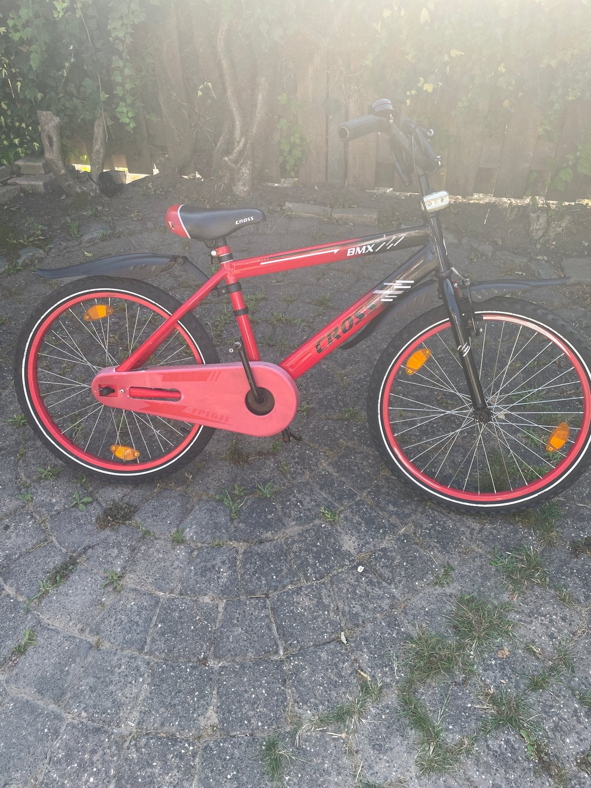 Cross BMX Fiets Rood/Zwart - Gebruikt, Fietsen en Brommers, Fietsen | Crossfietsen en BMX, Ophalen, Gebruikt, Staal, Voetsteunen