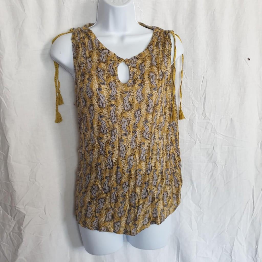 Grappig geel damesshirt met zeepaardjes. Mt 40. Merk White, Maat 38/40 (M), ., Geel, Ophalen of Verzenden