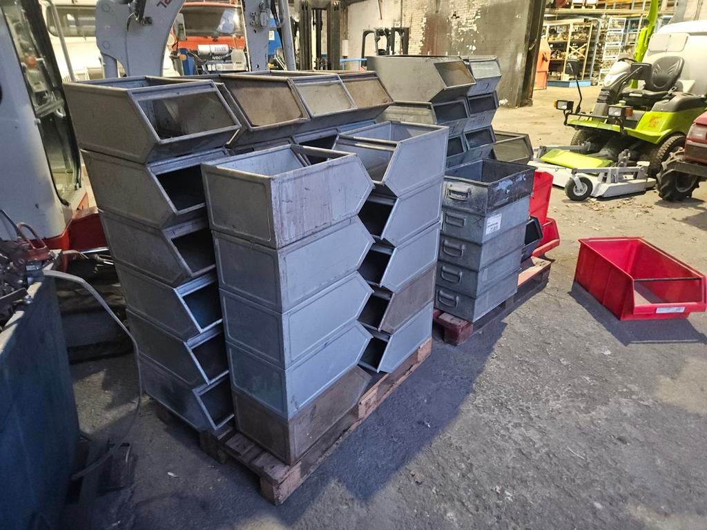 Diverse magazijnbakken, Doe-het-zelf en Verbouw, Kratten en Dozen, Ophalen of Verzenden, Minder dan 40 cm, Doos, Minder dan 35 cm