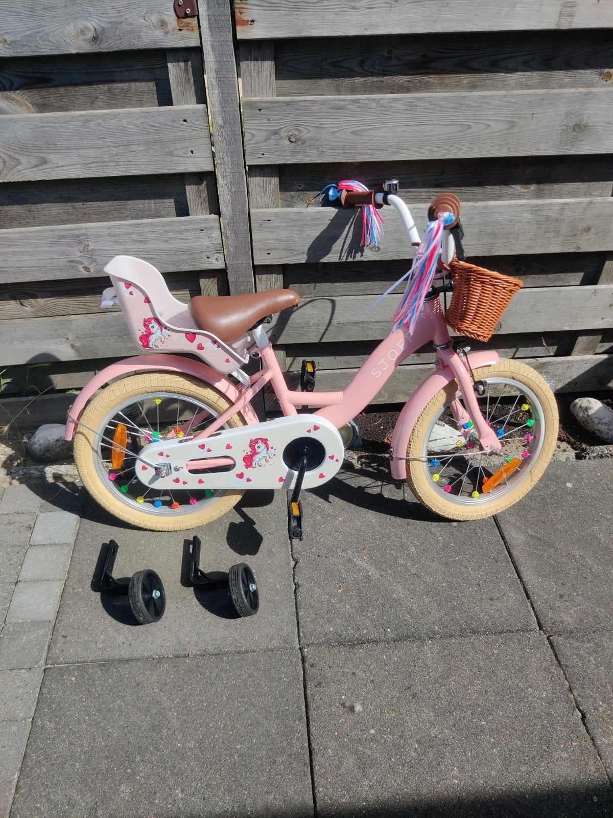 Sjoef kinderfiets 16 inch roze met zijwieltjes en mandje, Ophalen, Zijwieltjes, 16 tot 20 inch, Zo goed als nieuw