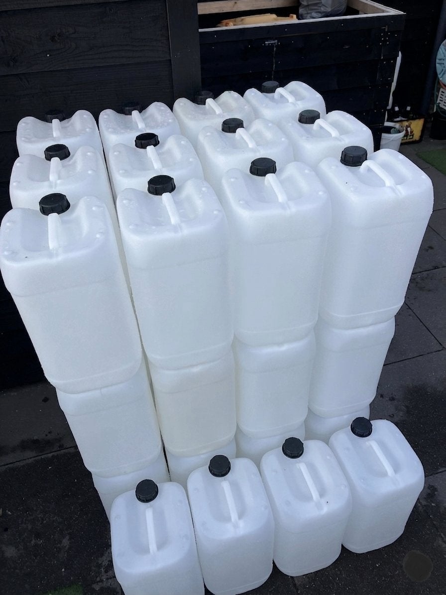 Jerrycans 10L 20L 25L 40L 60L Schoon UN Gekeurd, Minder dan 75 liter, Ophalen, Zo goed als nieuw, Kunststof