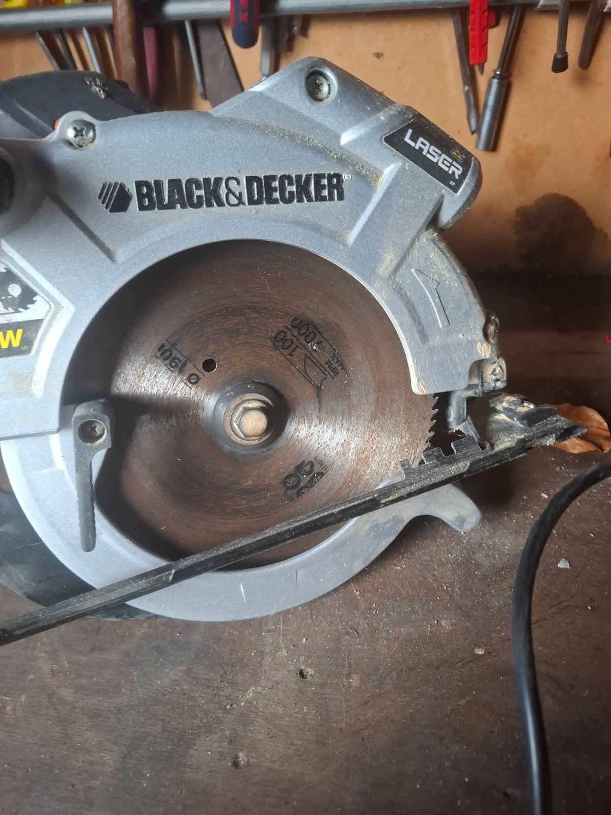 Black & Decker Cirkelzaag 1400W - Gebruikt, Gebruikt, Cirkelzaag, 70 mm of meer, Ophalen of Verzenden