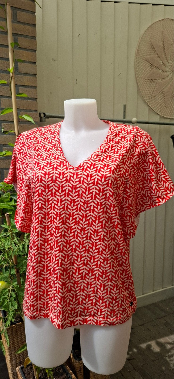 Shirt Tripper maat L (40/42) koraalrood / ecru, Kleding | Dames, Beige, Maat 42/44 (L), Ophalen of Verzenden, Zo goed als nieuw