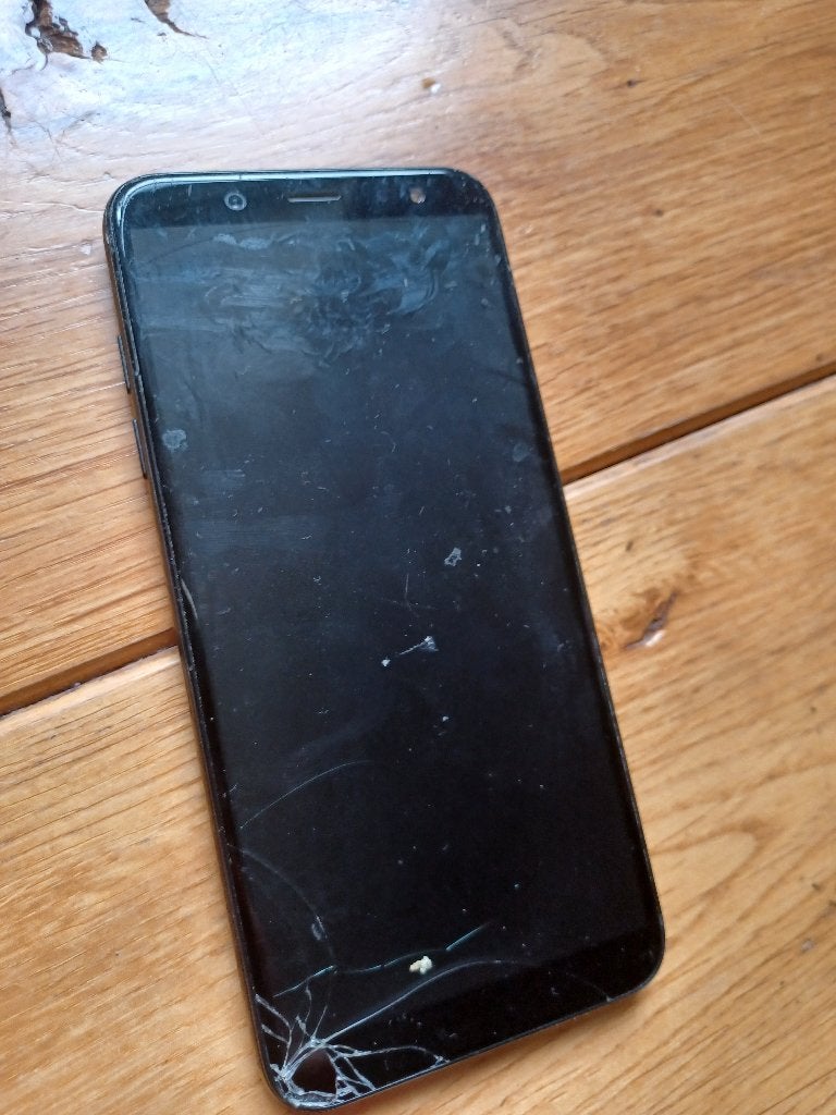 twee stuks Samsung Galaxy A6 SM-A600FN - defect, Zwart, Ophalen of Verzenden, Zonder simlock, Niet werkend