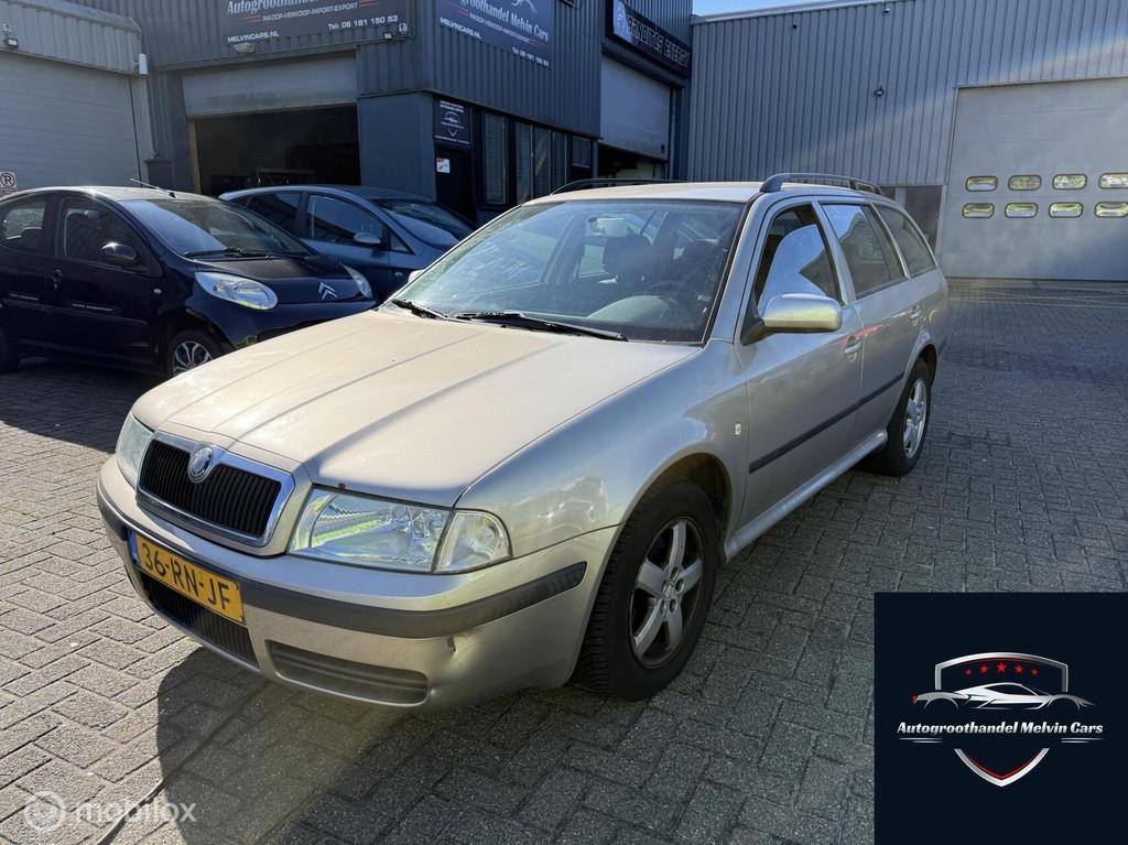 Skoda Octavia Combi 1.9 TDI Démarrage Automaat EXPORT ONLY!, Auto's, Skoda, Stof, Gebruikt, Zwart, 4 cilinders